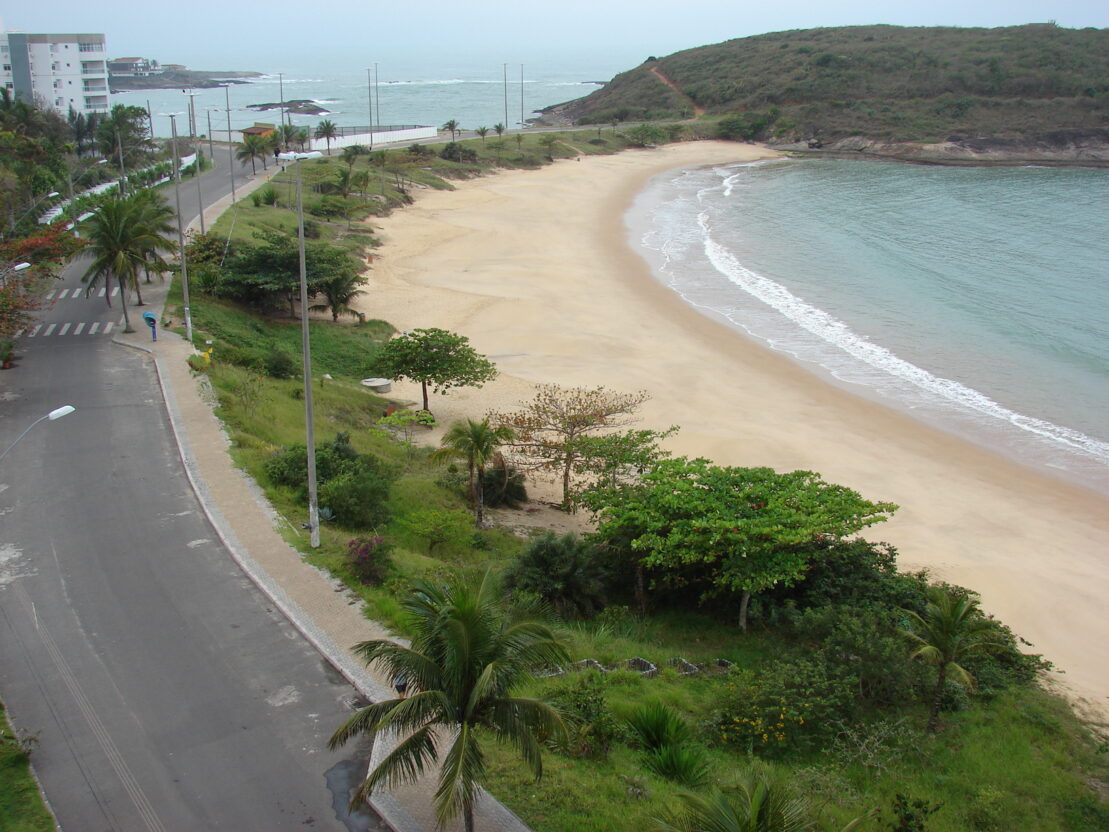 Praia de Bacutia em Guarapari