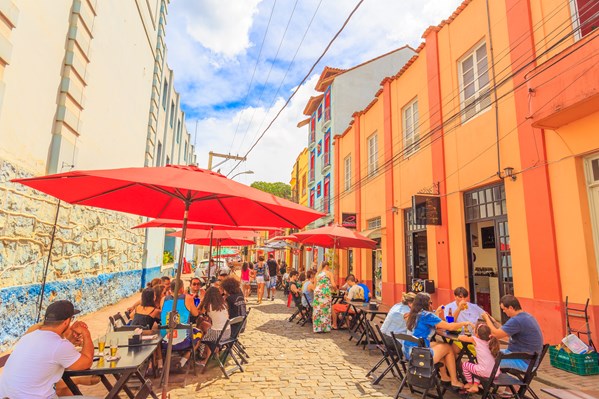 Primeira colônia italiana do Brasil, Santa Teresa convida os visitantes a um mergulho na cultura e história.