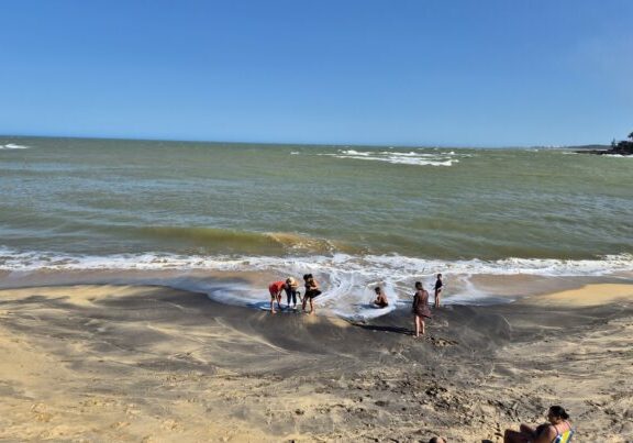 Praia da Areia Preta 4